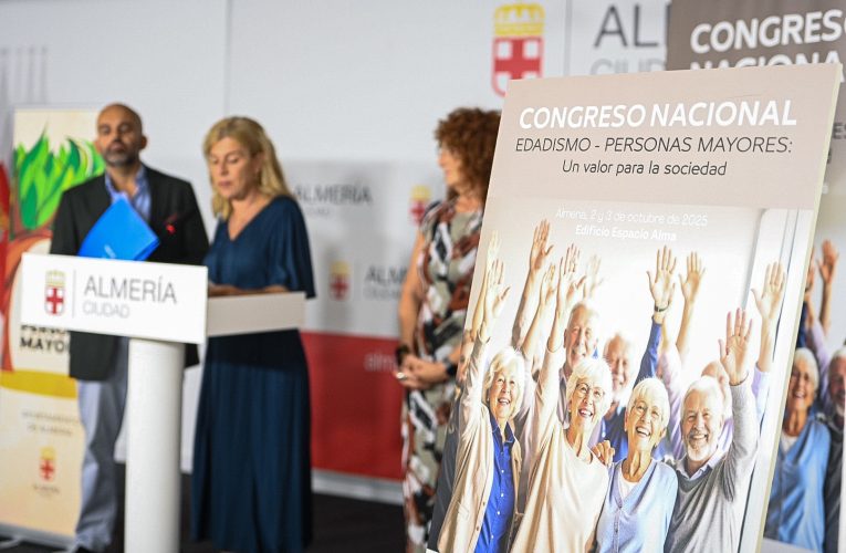 El Ayuntamiento reconocerá el relevante papel social de las personas mayores con una gala y un congreso nacional