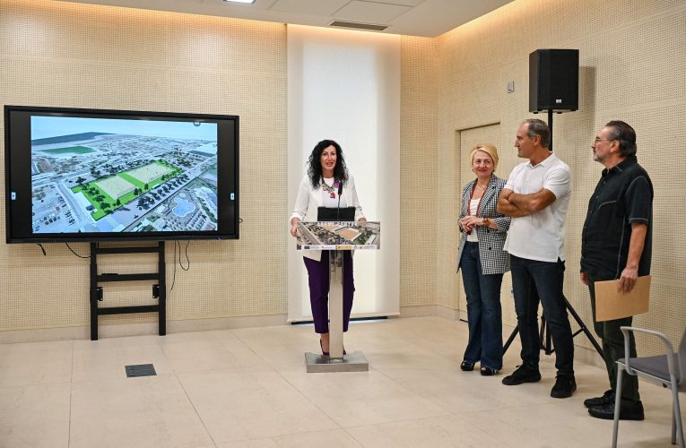 El Ayuntamiento presenta un nuevo complejo de deportes playa que convertirá El Toyo en un referente internacional del turismo deportivo azul