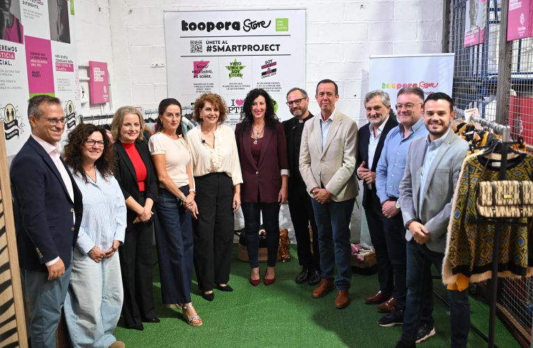 La alcaldesa agradece a Cáritas Koopera Almería “estos diez años sembrando oportunidades y cosechando dignidad”