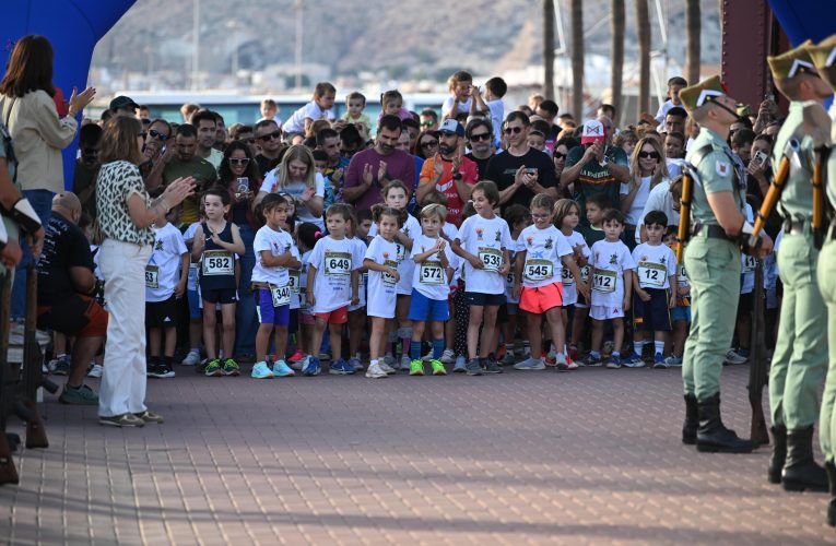 La Minidesértica fomenta el hábito saludable del deporte entre 650 menores en un ambiente familiar