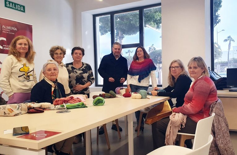 La red de Bibliotecas Municipales de Almería crece un 10% en usuarios totales y un 15% en visitantes en 2025