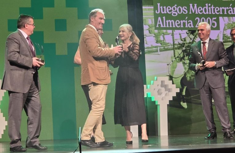 Los Premios Andalucía de los Deportes reconocen al Ayuntamiento por los 20 Años de los Juegos Mediterráneos Almería 2005