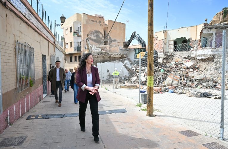 El Ayuntamiento avanza en la regeneración del Casco Histórico con el reinicio de las demoliciones en las calles Hércules y Viña