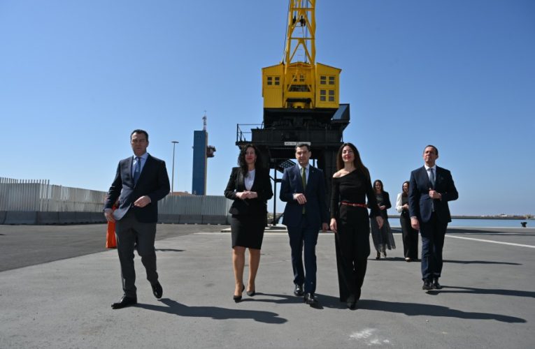 La alcaldesa reconoce un paso “decisivo” en la transformación urbana de Almería la inauguración de la primera fase del proyecto Puerto-Ciudad