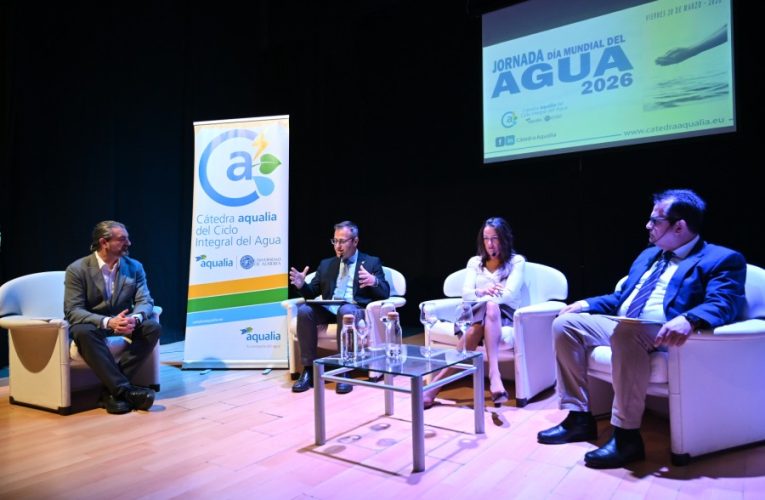 La Cátedra Aqualia marca la hoja de ruta hídrica de Almería: infraestructuras, sostenibilidad y colaboración entre administraciones
