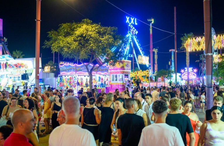 Los almerienses pueden elegir desde mañana cuál será el Cartel Anunciador de la Feria y Fiestas de 2026