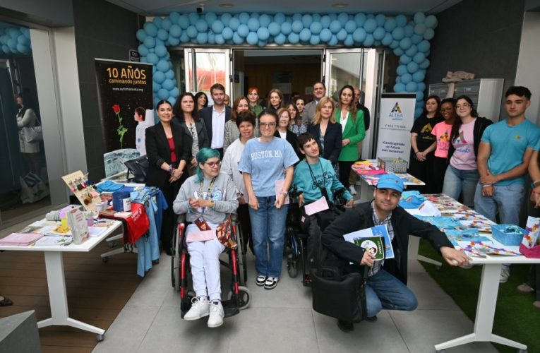 Almería celebra el Día Mundial sobre el Autismo con un acto en el Espacio ALMA, centrado en la inclusión y los derechos de las personas con TEA