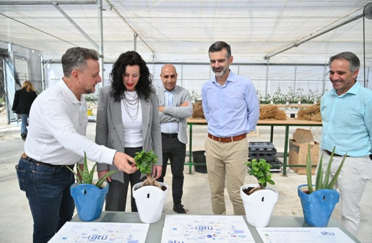 La alcaldesa y el consejero de Agricultura visitan la Escuela Técnica de Agricultura y Medio Ambiente del Grupo ATU en La Cañada