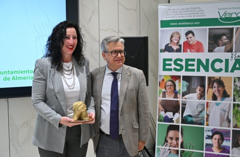 El Ayuntamiento de Almería, galardonado en los premios a la empleabilidad social de Verdiblanca