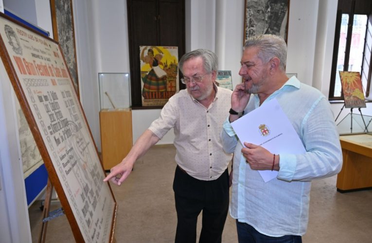 Antonio Sevillano recorre la historia de la Feria de Almería en una conferencia en el Archivo Municipal