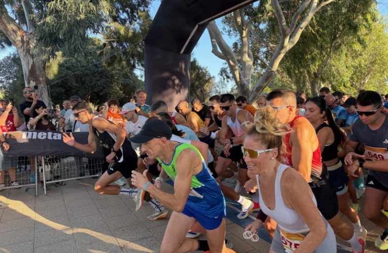 Un total de 550 almerienses corren por su salud cerebral en el Parque del Andarax