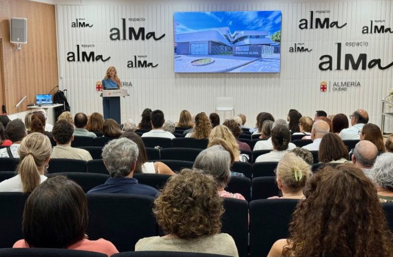 Ayuntamiento, Diputación, Junta y FAAM ponen el foco en el cuidado de las familias en el Día Mundial del Alzheimer