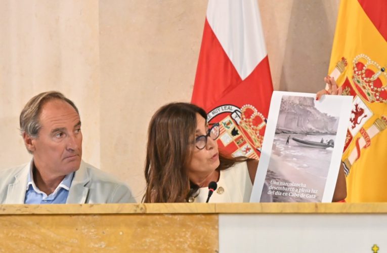 El Pleno de Almería reclama al Gobierno la reactivación urgente de OCON-Sur para reforzar la lucha contra el narcotráfico