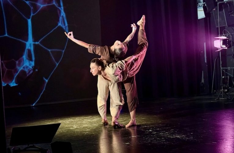 Mayte Beltrán y Kasia Ozog brillan en su viaje escénico por la belleza y emociones del desierto a través de la danza